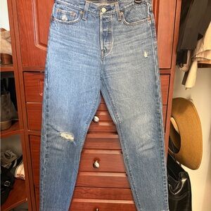 Levi's Wedgie Straight Leg blue Jeans- 26